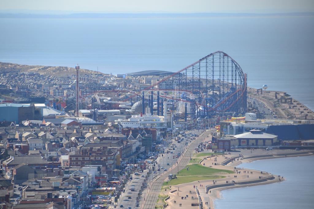 Camelot Seafront Hotel Blackpool Exteriör bild